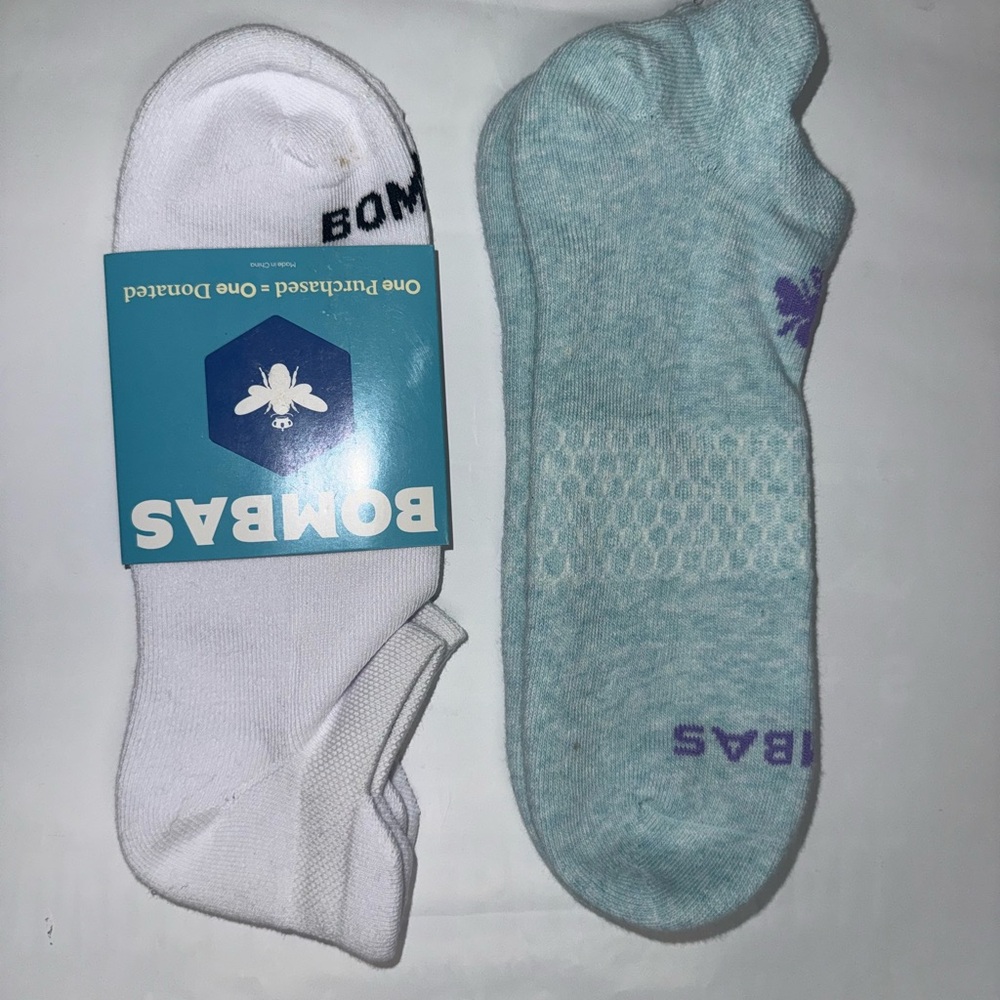 2 Pairs of Bombas Women Socks - White and Aqua - Women Size Large